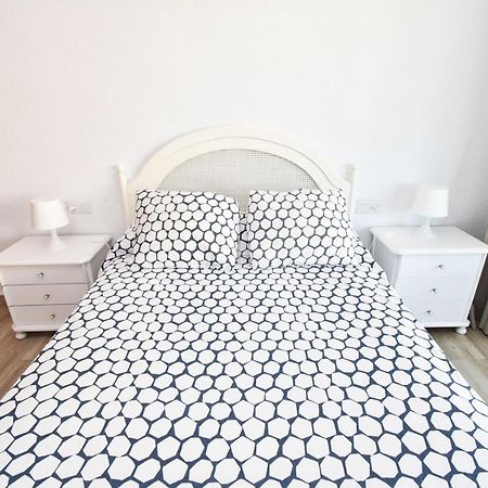 Apartamento Vistas Al Mar Y Piscina Fuengirola Kültér fotó