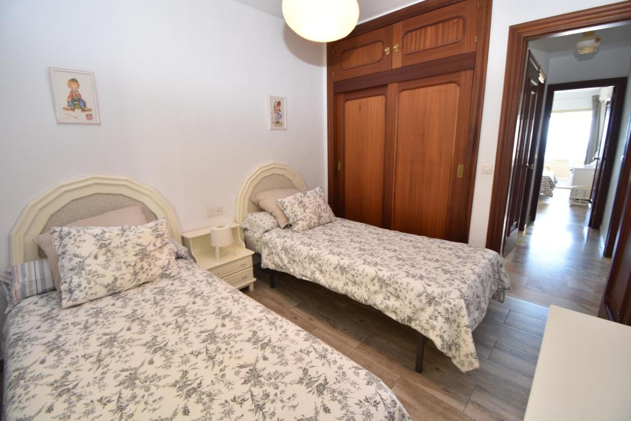 Apartamento Vistas Al Mar Y Piscina Fuengirola Kültér fotó