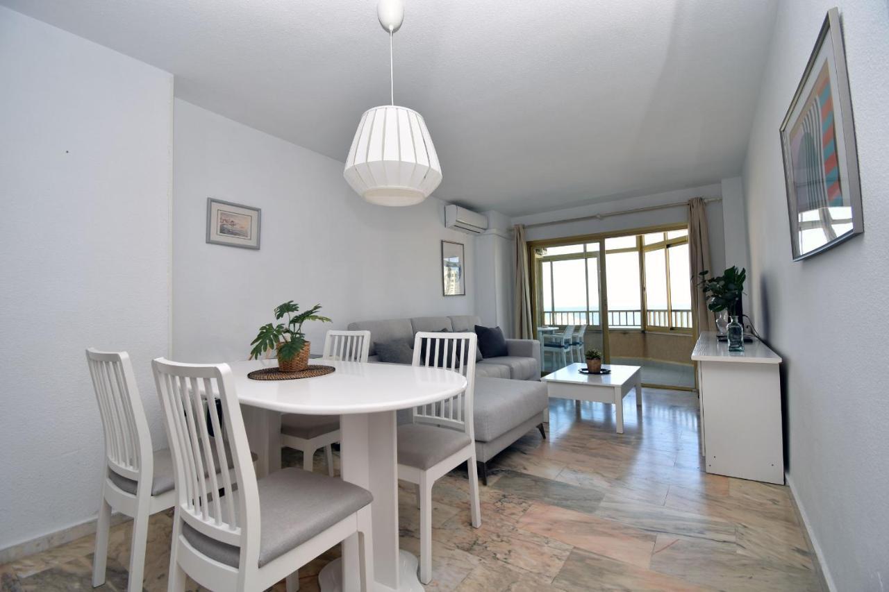 Apartamento Vistas Al Mar Y Piscina Fuengirola Kültér fotó