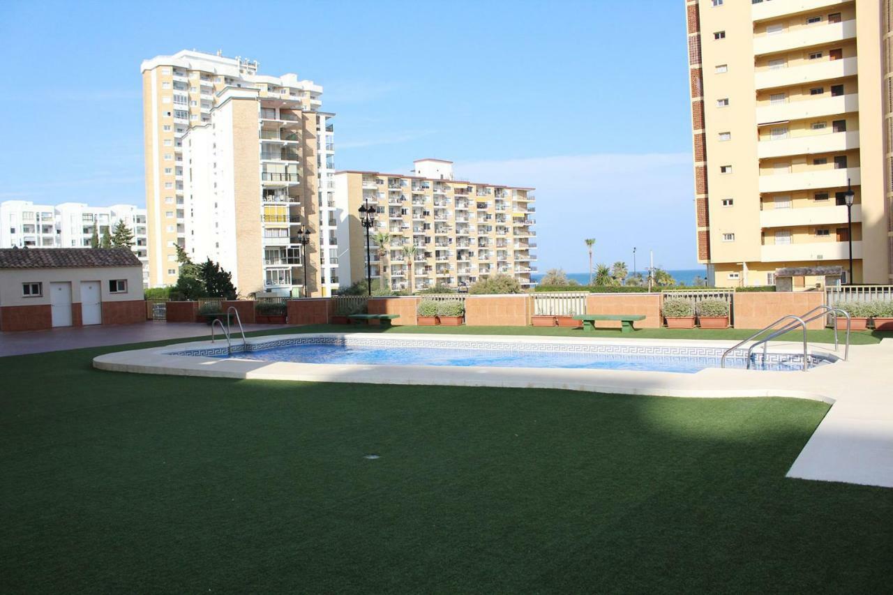 Apartamento Vistas Al Mar Y Piscina Fuengirola Kültér fotó